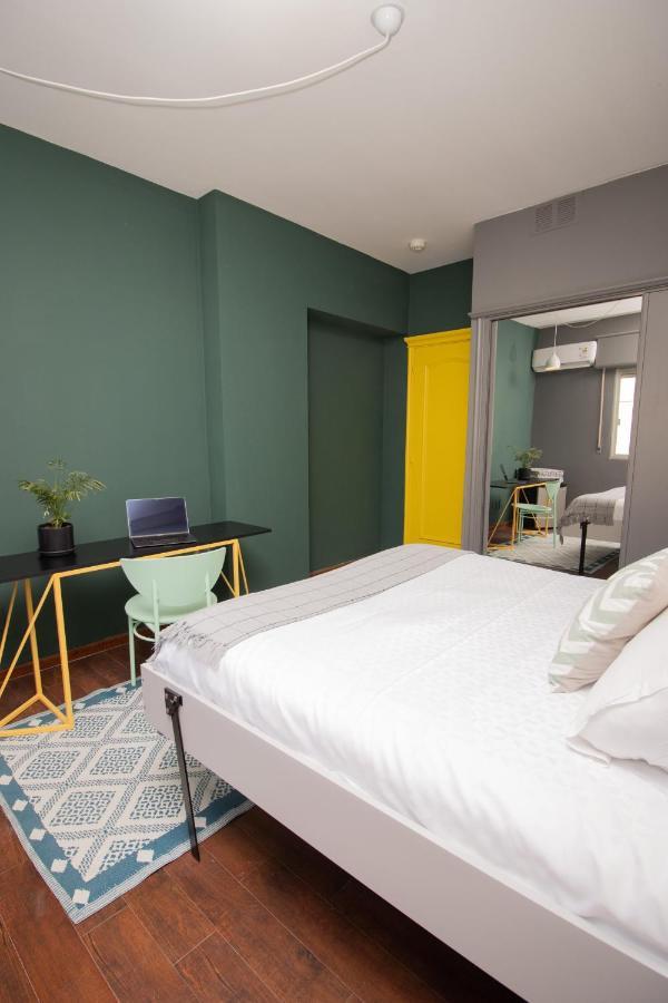 ZAG Coliving Pocitos Hotel Montevideo Esterno foto